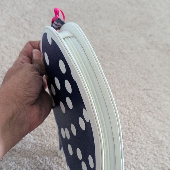 White Speech Bubble Clutch - Picture 3 of 7